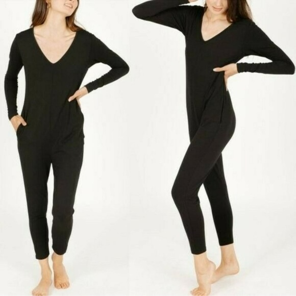 Smash + Tess Pants - Smash + Tess Friday Romper Black V-Neck Long Sleeve One Piece Size Small